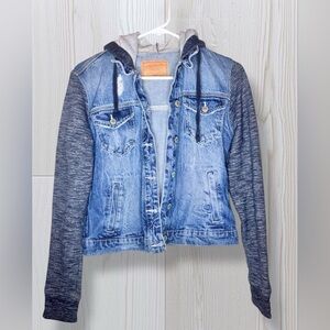 AMETHYST JEANS Womens Denim Hooded Jacket